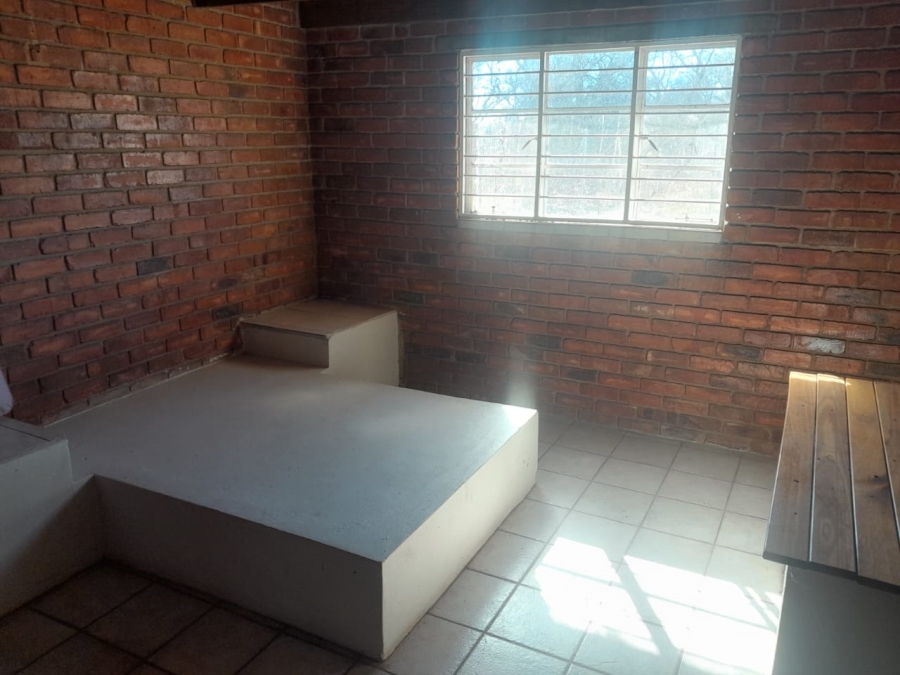 2 Bedroom Property for Sale in Viljoenskroon Free State